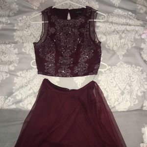 Burgandy two-piece size 5 homecoming teen dress